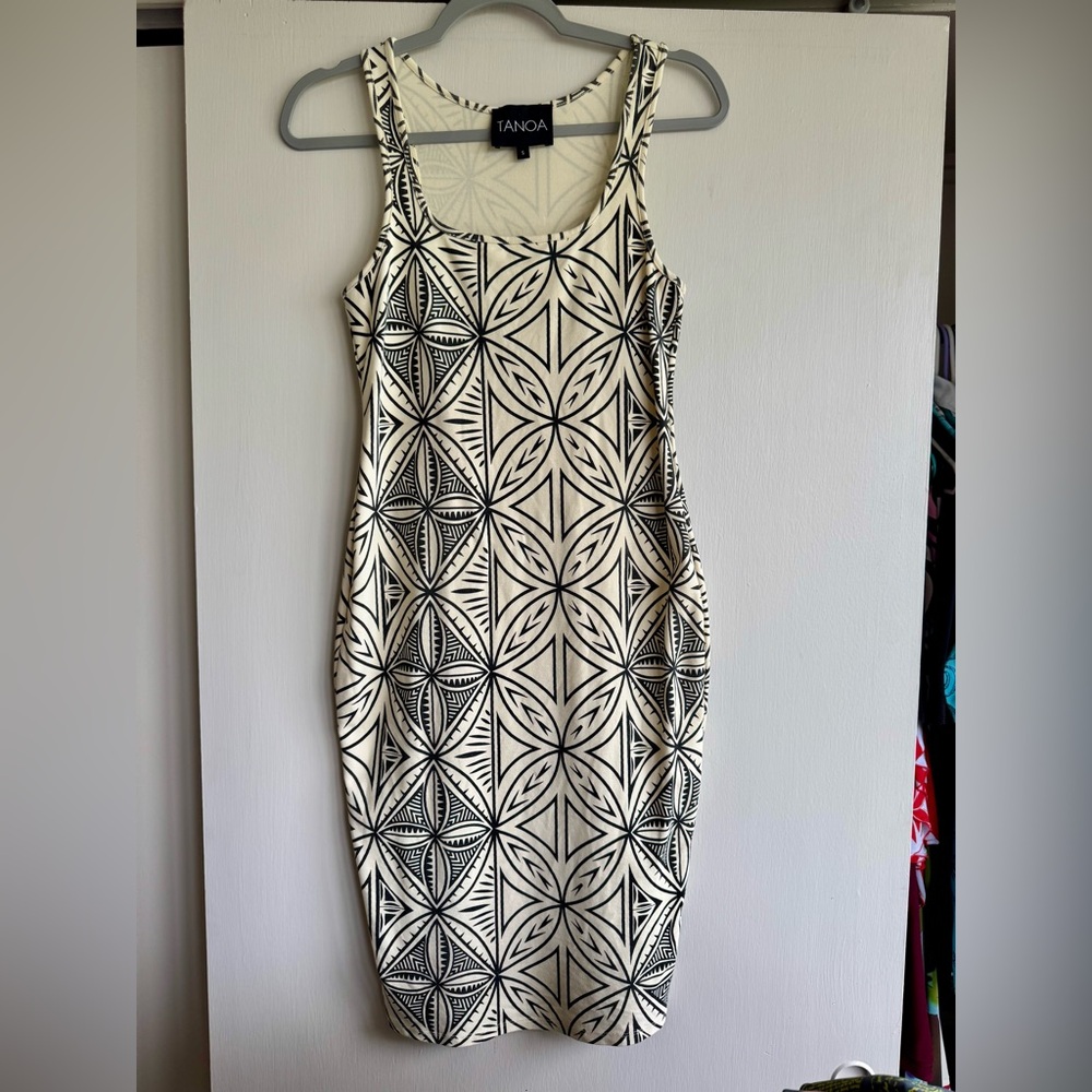 Tanoa Dress - Medium